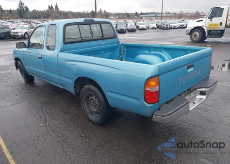 1997 Toyota Tacoma z USA, uszkodzony, nr VIN 4TAVL52N4VZ327020